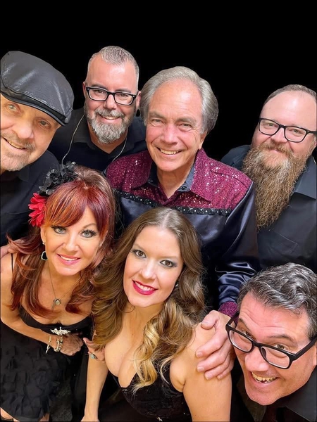 Hot August Nights featuring Barrie Cunningham