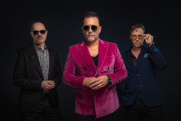 CELEBRATING THE MUSIC OF ROGERS, RICHIE & ROBINSON With The Undercovers