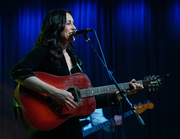 DOLLY HOOT: THE MUSIC OF DOLLY PARTON featuring Mamma Coal