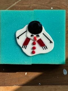 FUSED GLASS XMAS ORNAMENTS