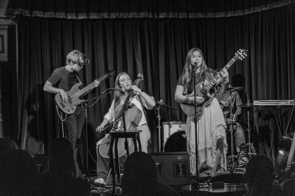 Lila and Sophia Live at The Cactus Cafe!