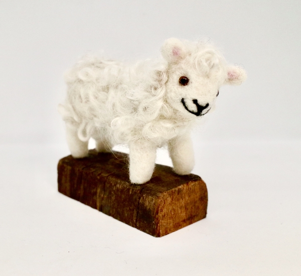 NEEDLE FELTING -SHEEP