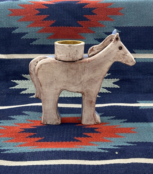 SLAB CONSTRUCTION CLAY HORSE
