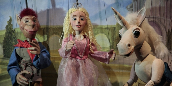 The Princess, The Unicorn and The Smelly Foot Troll 