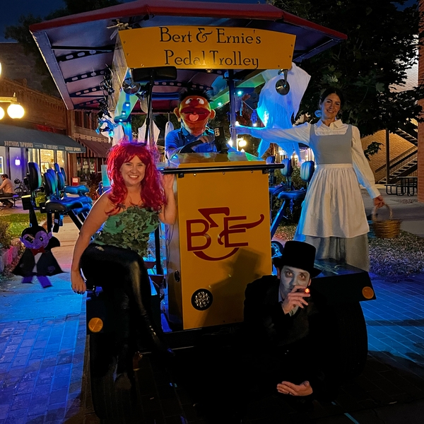 HAPPINESS CLUB Haunted Helena Pub Trolley Tour