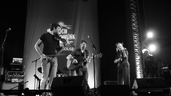 Nyke Van Wyk & Friends - Christmas Show!