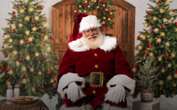 Picture's with SANTA at The Table at Madeley!