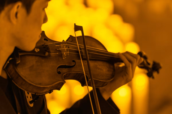 Candlelight Christmas Classics