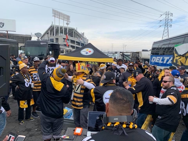 YinzerMob Pittsburgh Steelers Tailgate Party